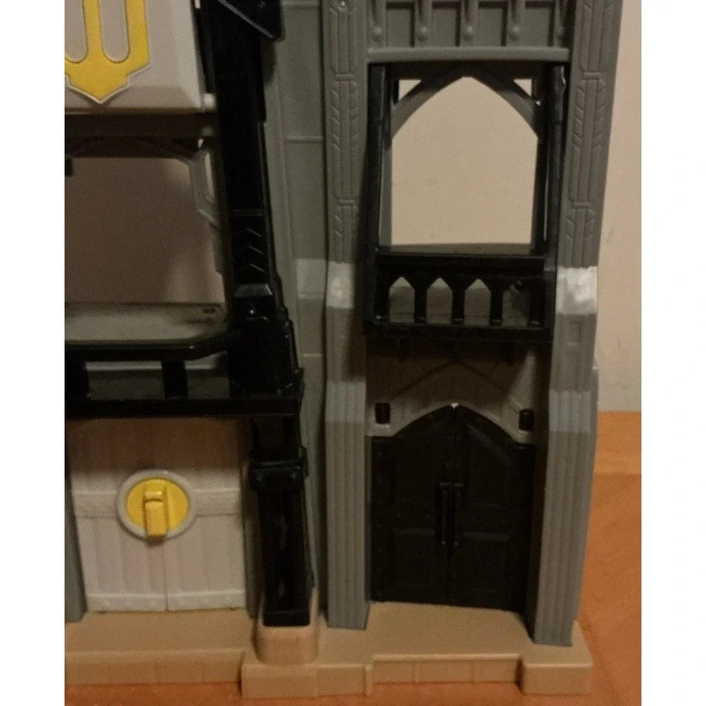 IMAGINEX DC Batman Bat Cave Play House Fisher Price Large Interactive Toy‎ Set